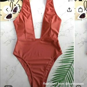 🌞 ZAFUL One Piece Deep-V Swimsuit